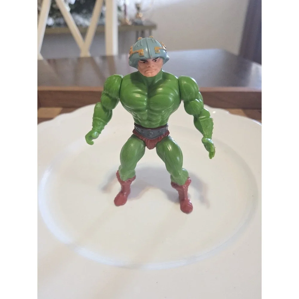vintage 1981 Man-At-Arms action figure from the Masters of the Universe l